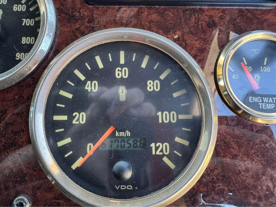 2017 Kenworth K200 image 12