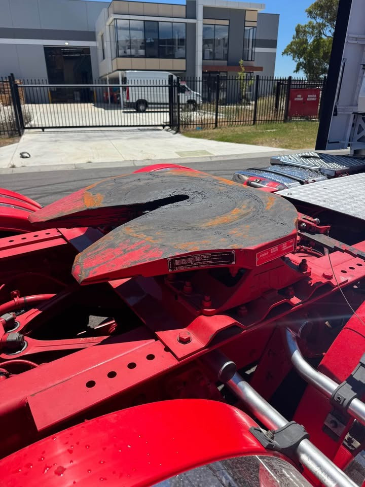 2017 Kenworth K200 image 25