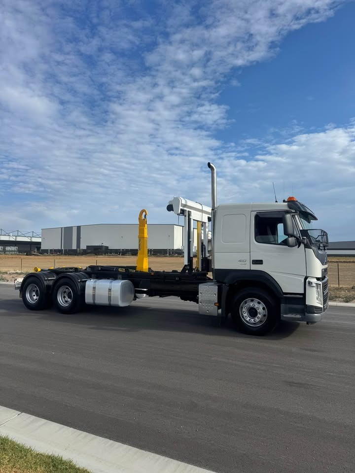 2018 Volvo FM410 image 29