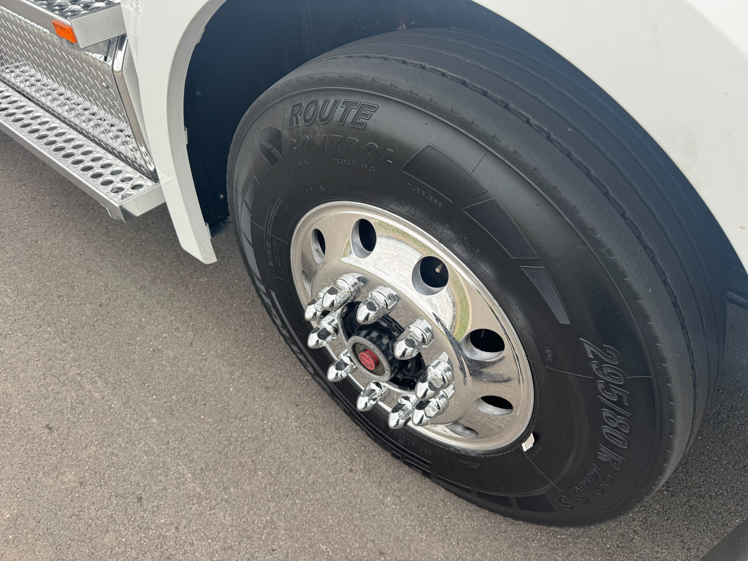 2020 Freightliner Cascadia image 10