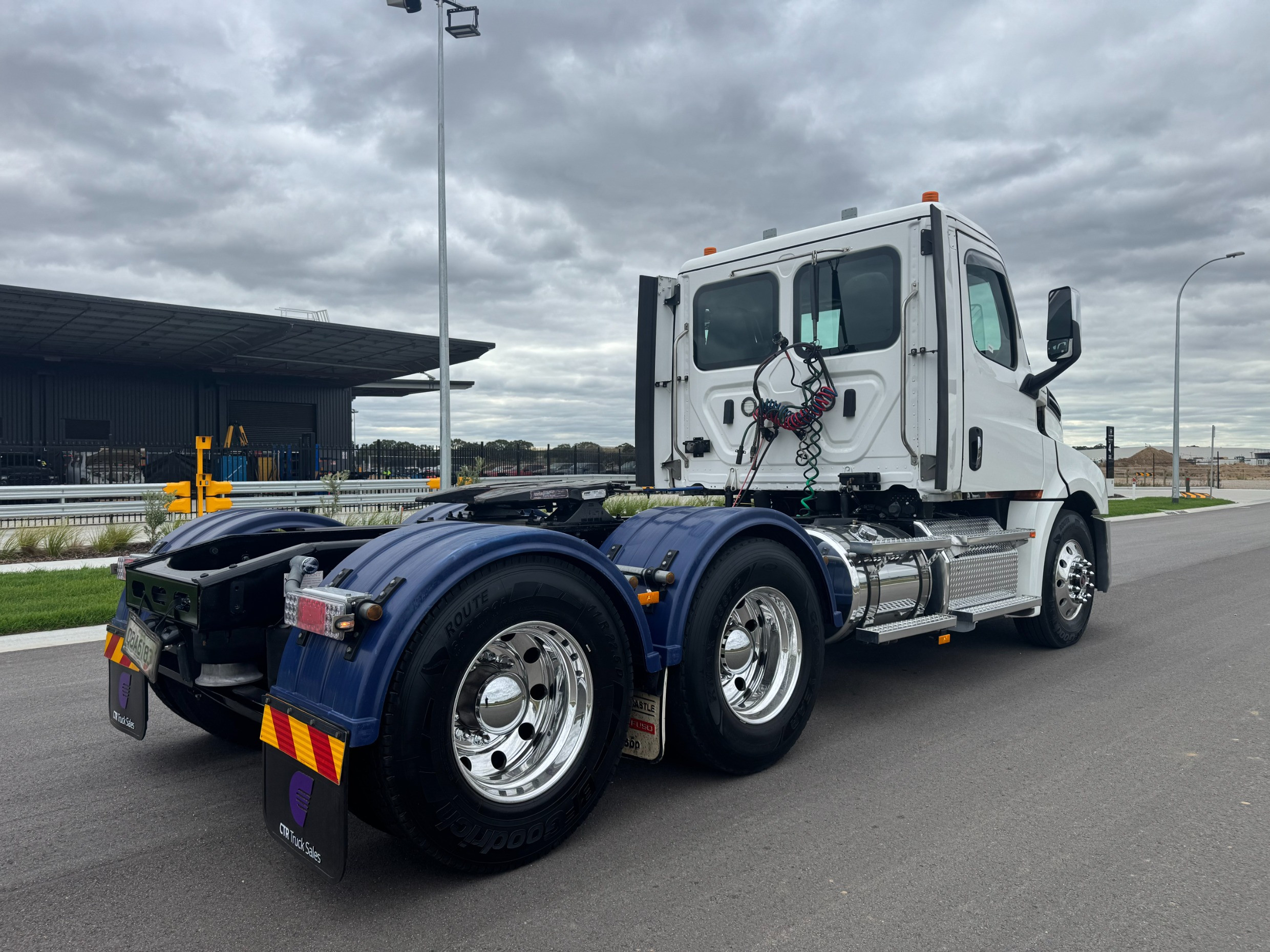 2020 Freightliner Cascadia image 3