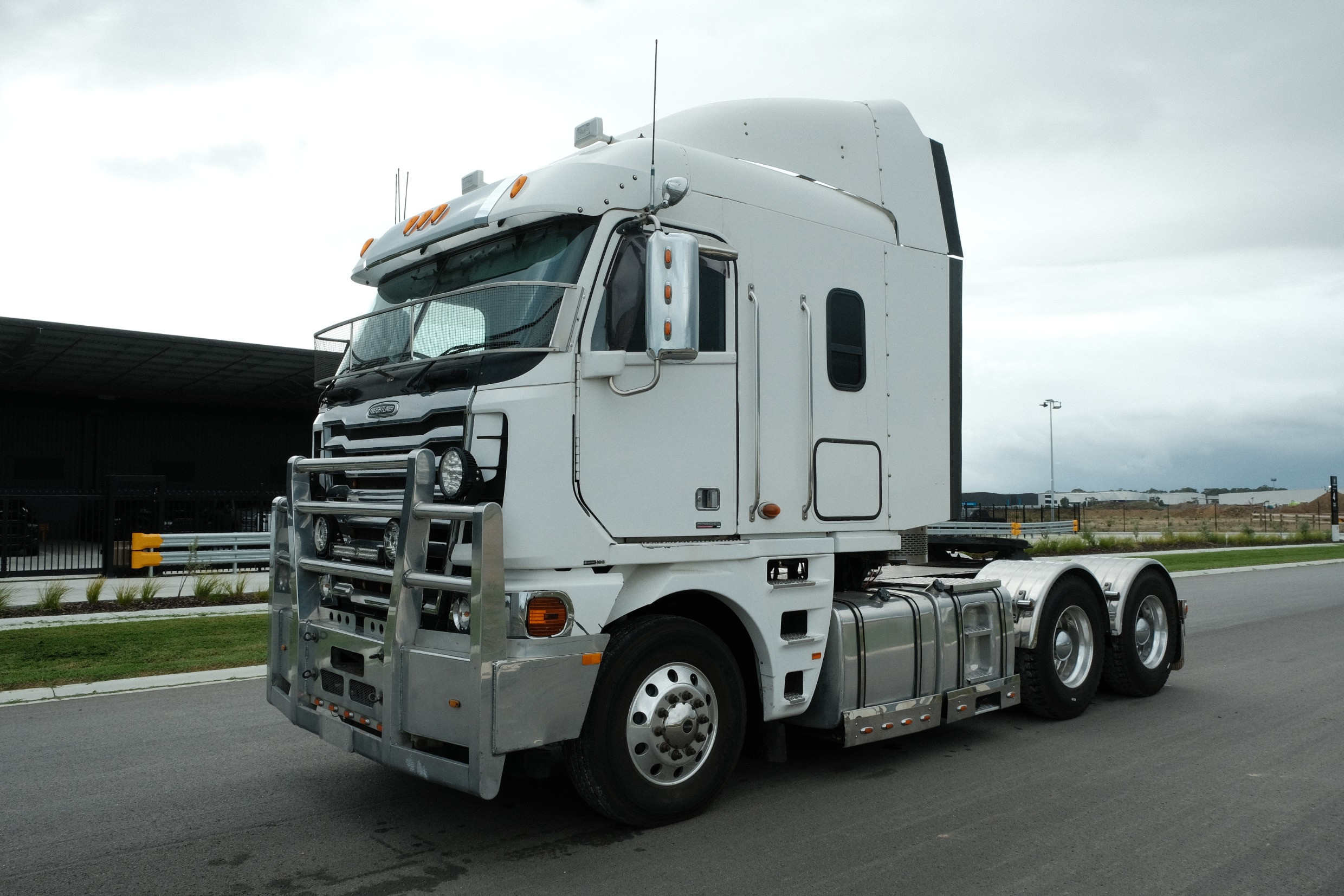 2013 Freightliner Argosy image 10