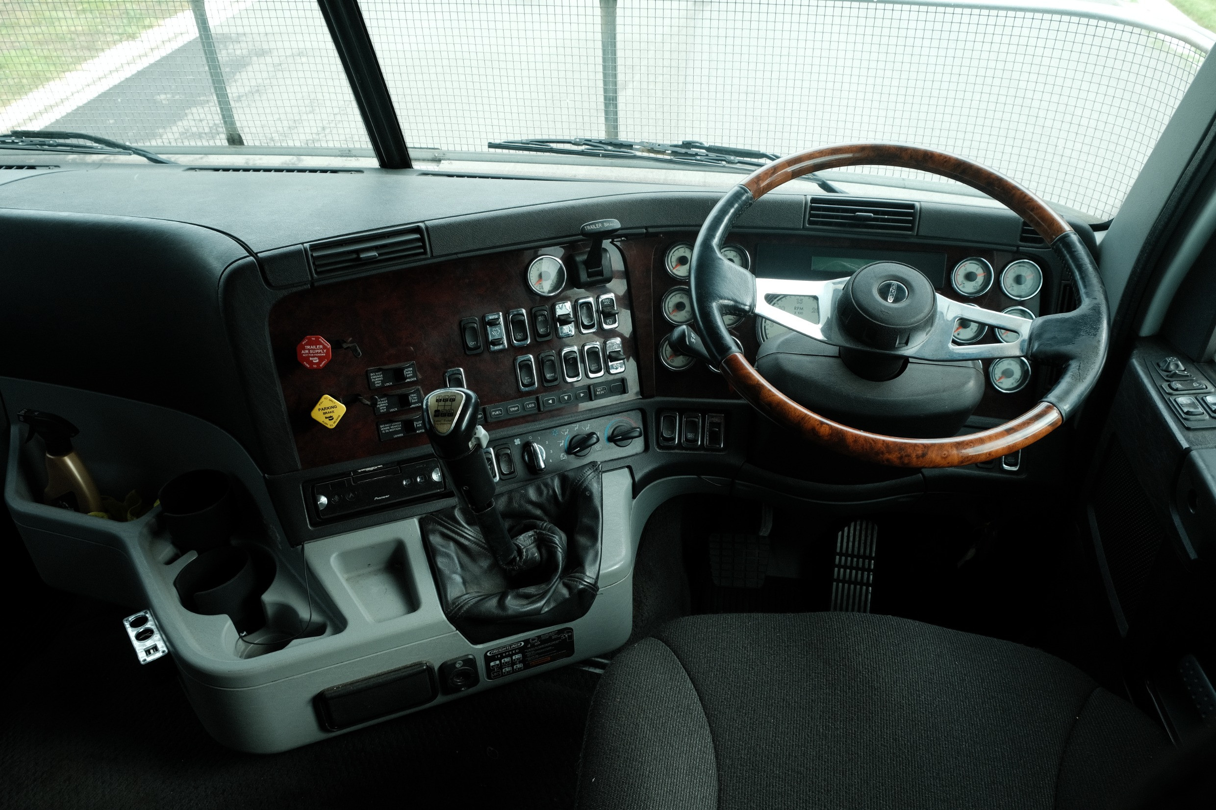 2013 Freightliner Argosy image 17