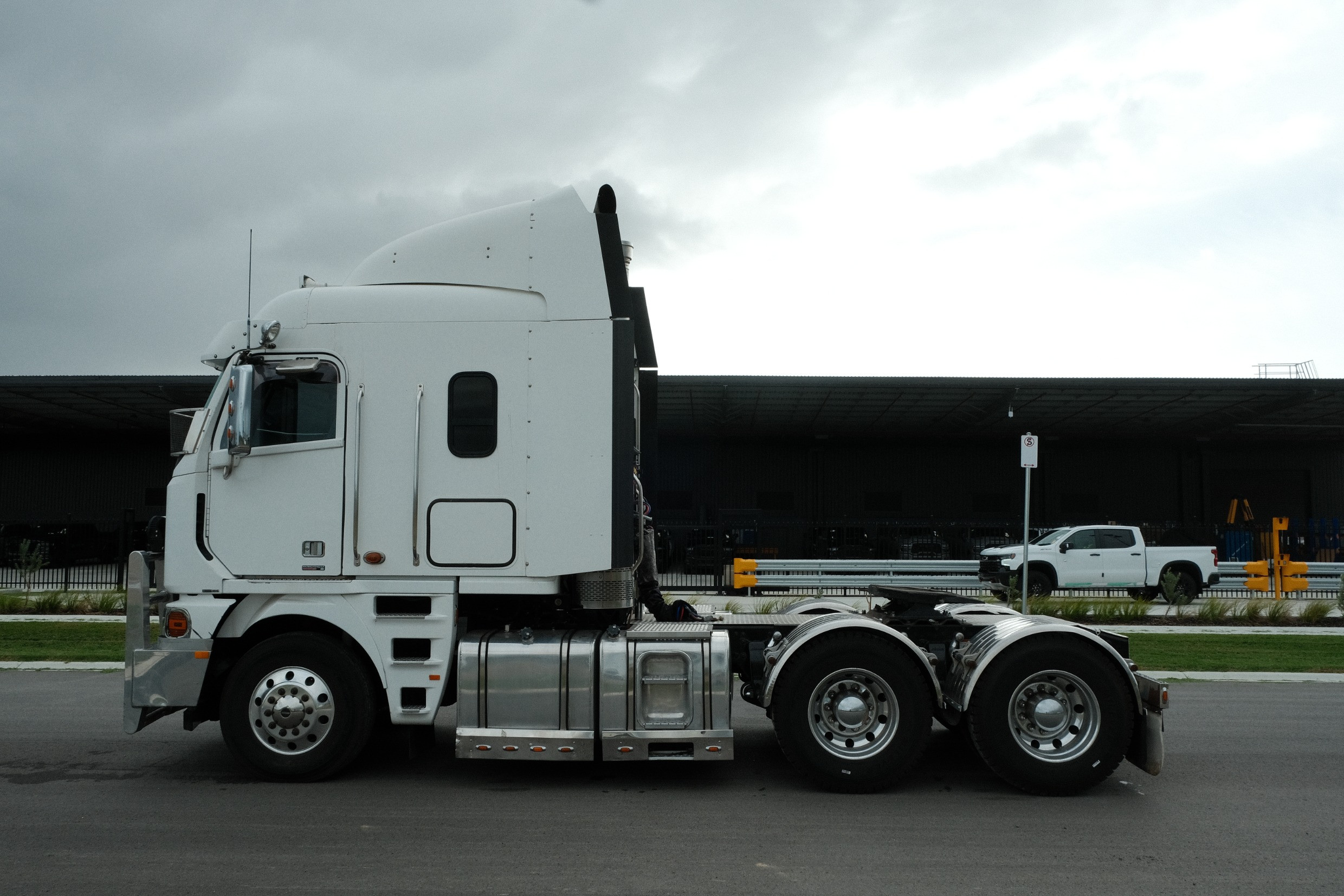 2013 Freightliner Argosy image 9
