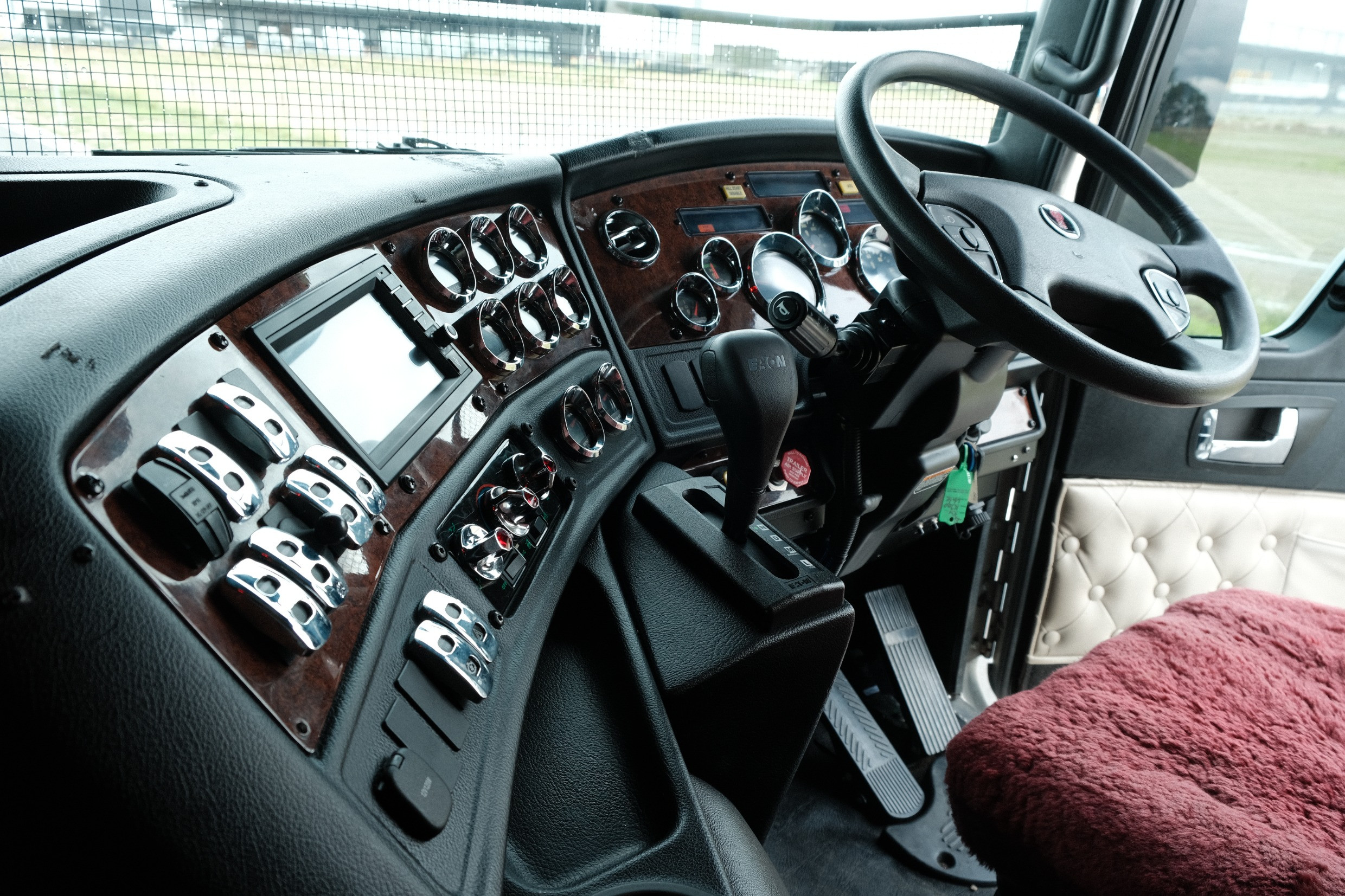 2023 Kenworth K200 image 16