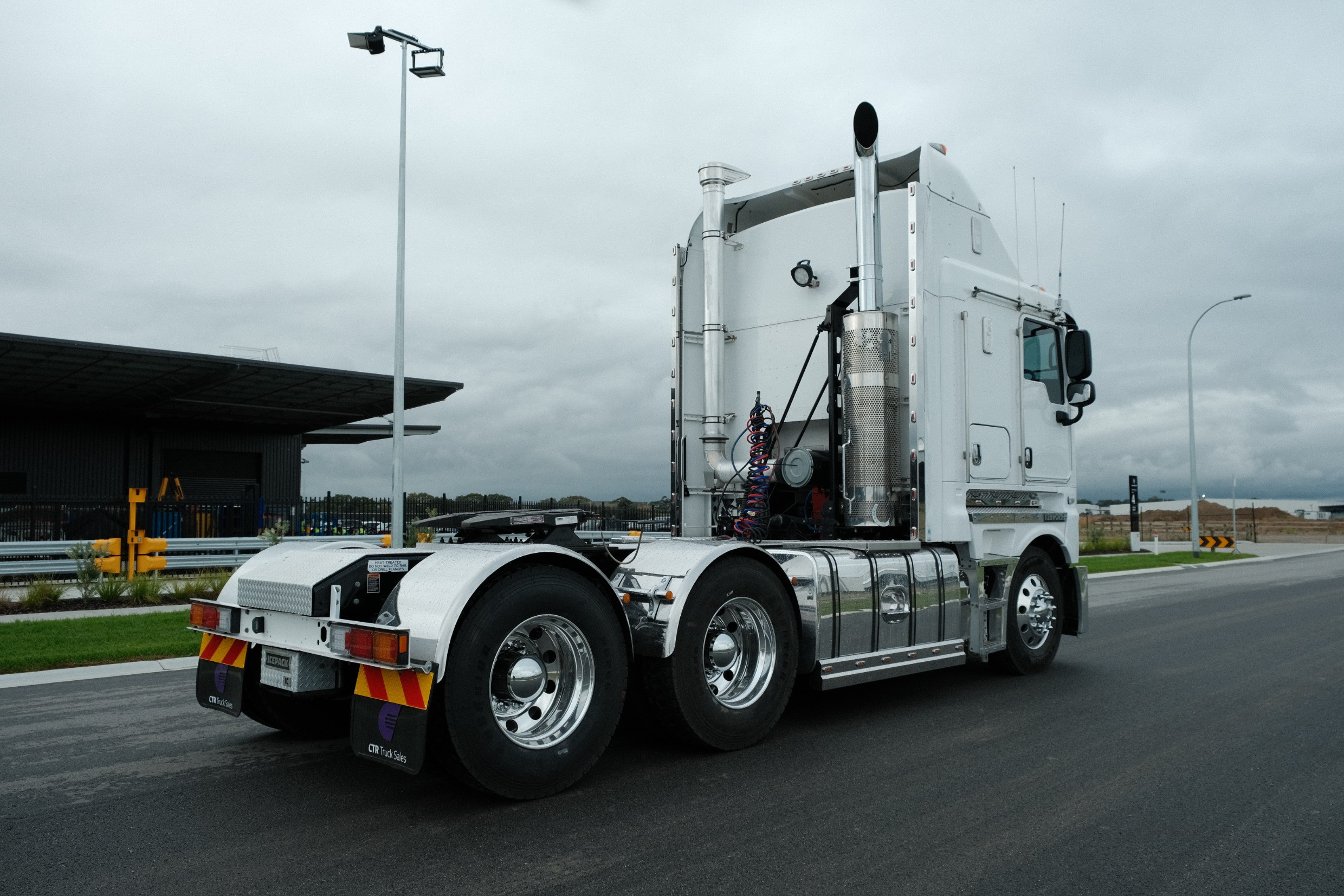 2023 Kenworth K200 image 4