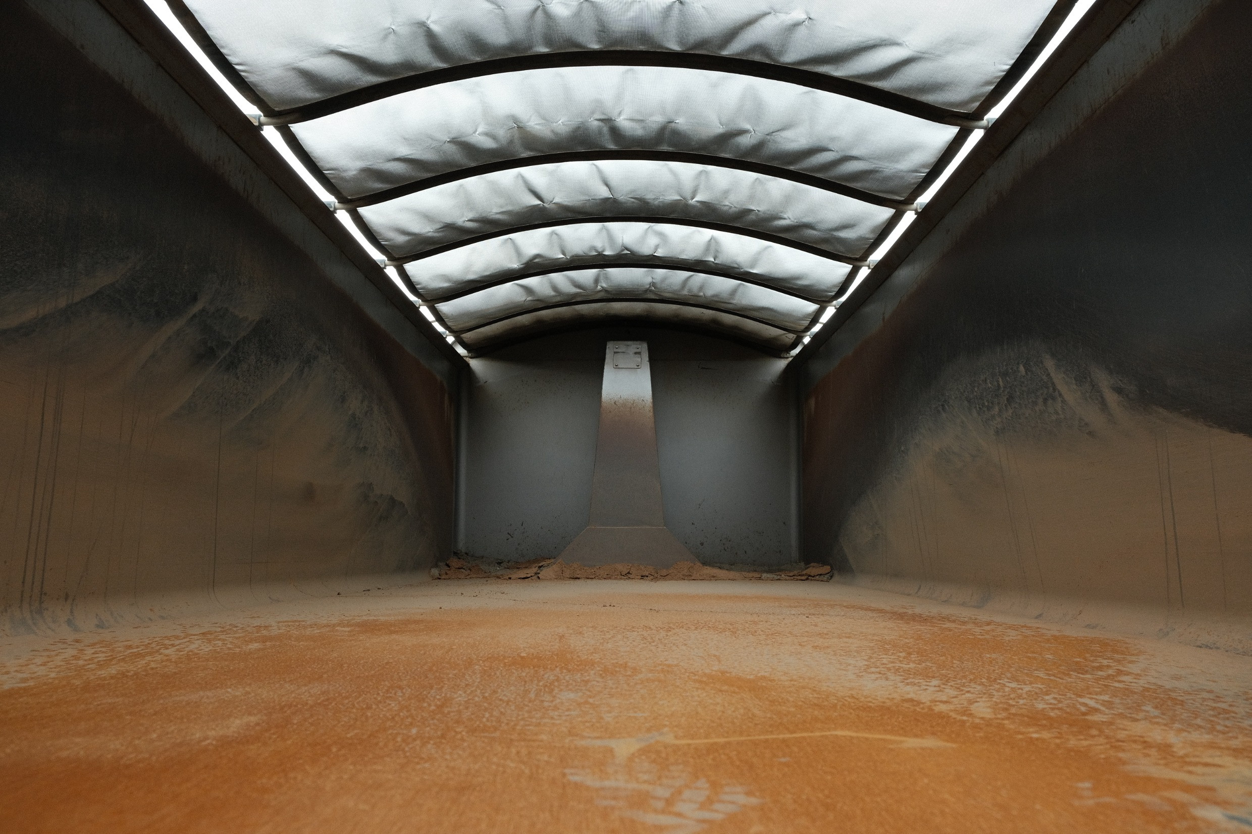2016 Mack GRANITE image 13
