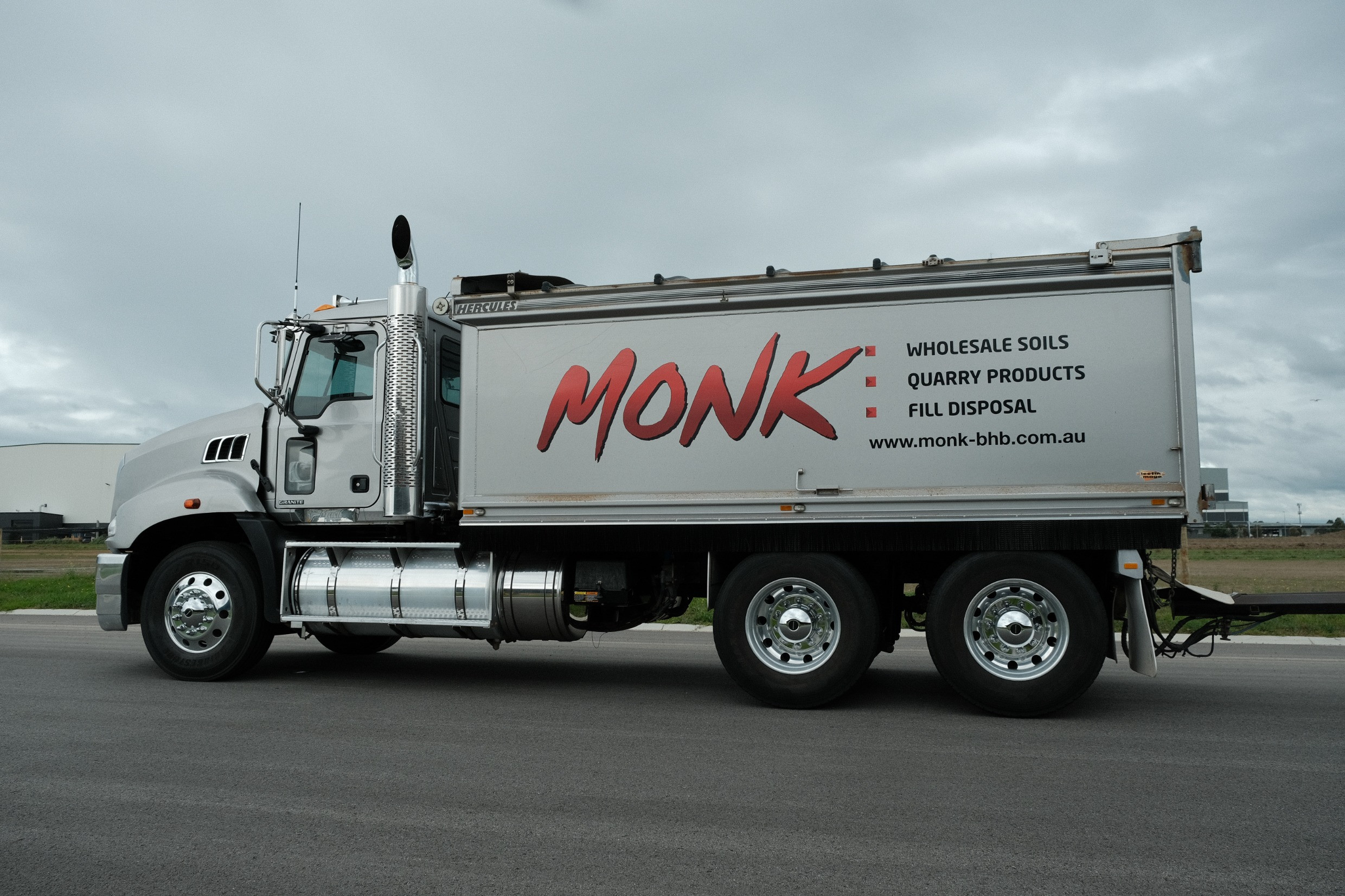2016 Mack GRANITE image 5