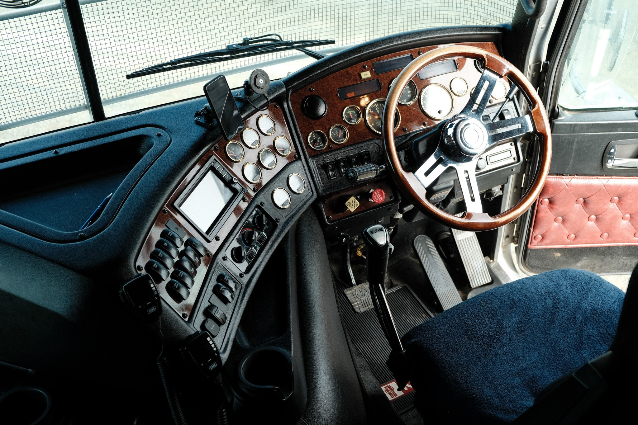 2022 Kenworth K200 image 21