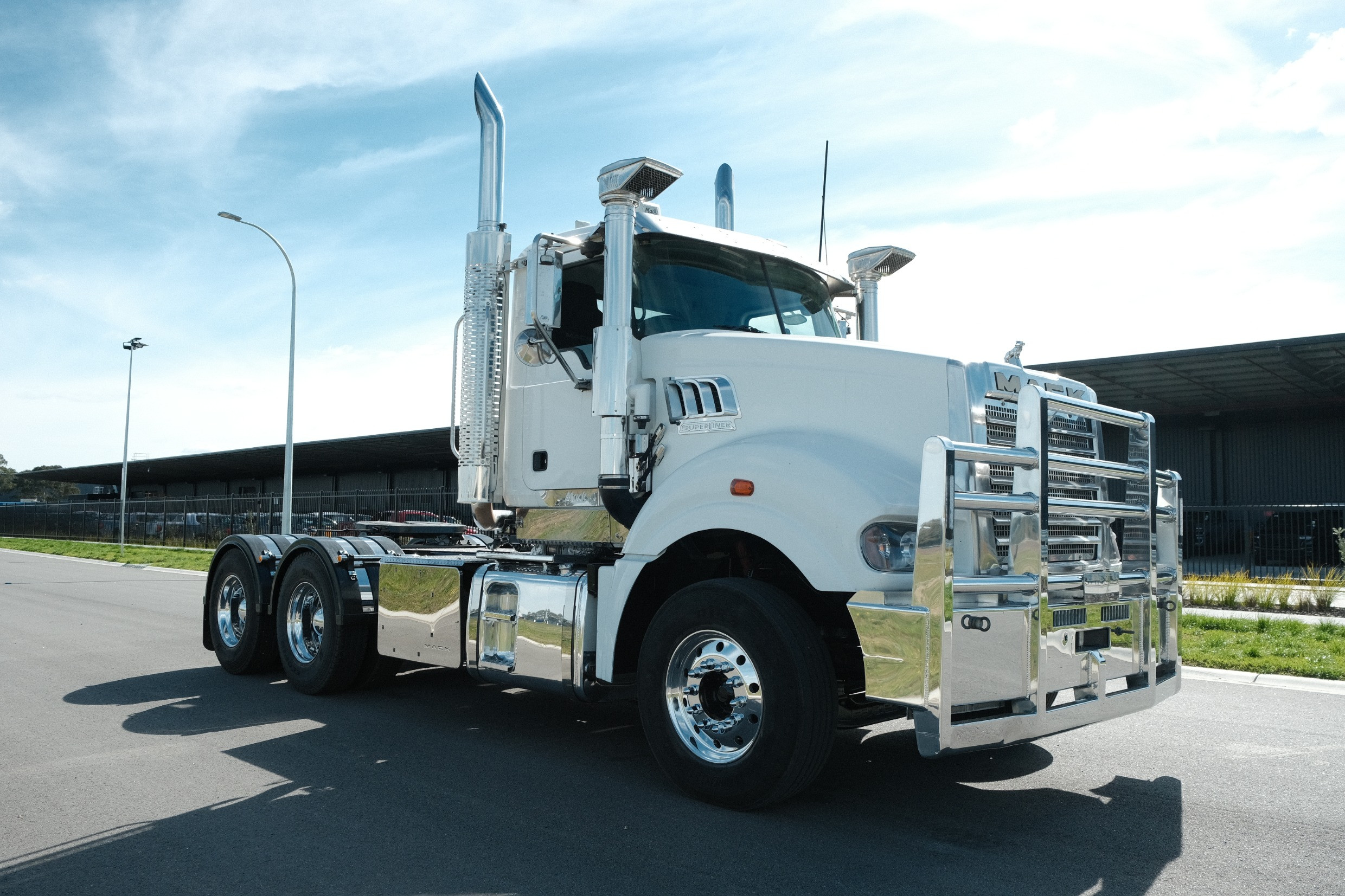 2014 Mack SUPER-LINER