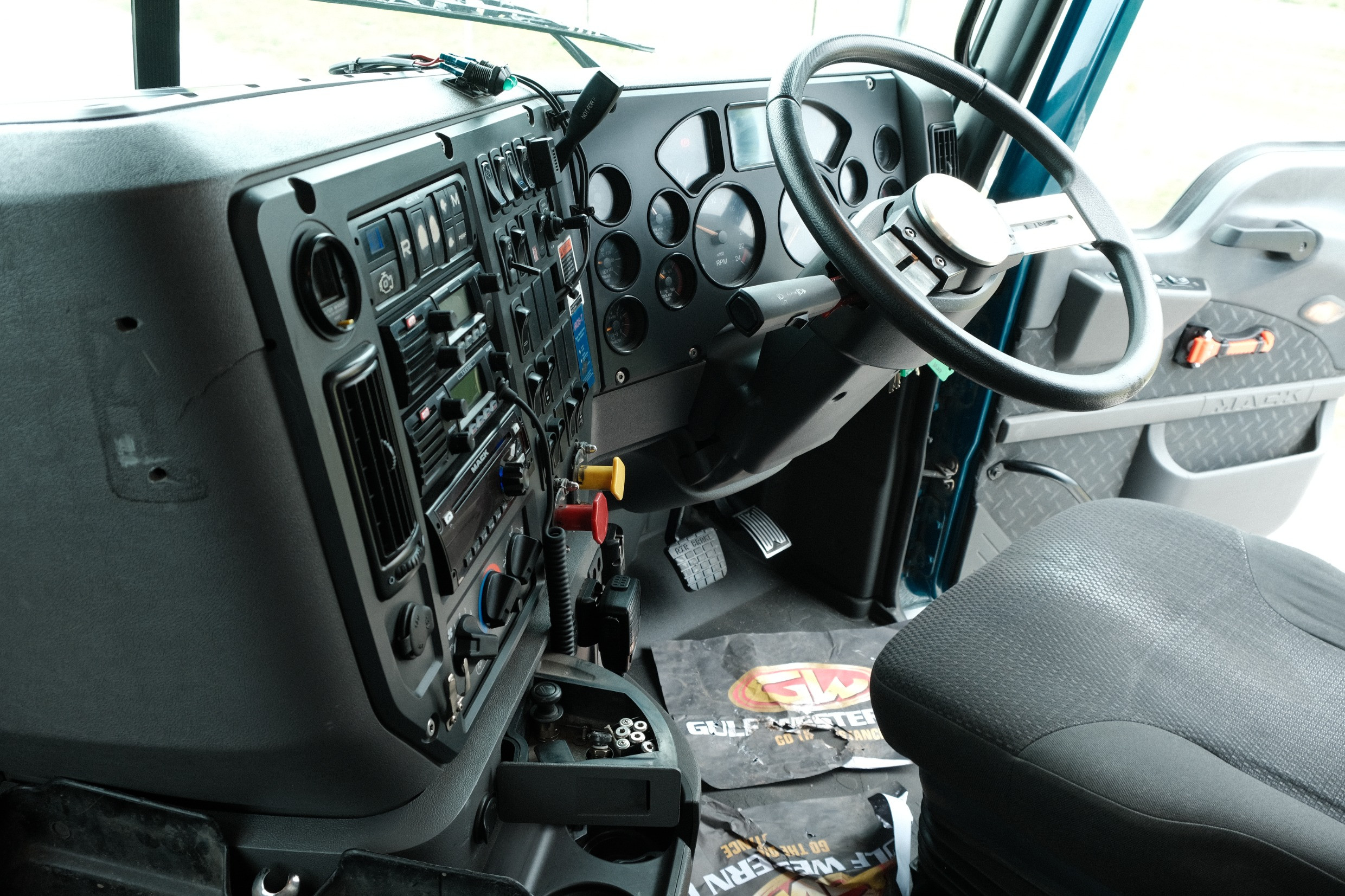 CTR Trucks - 2728895 - 13